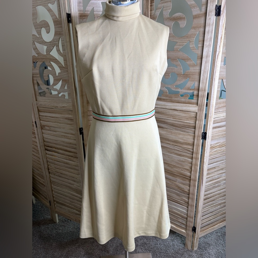 Vintage Bleeker Street 1960’s  Sleeveless Cream Dress with Striped Waist - Picture 3 of 9